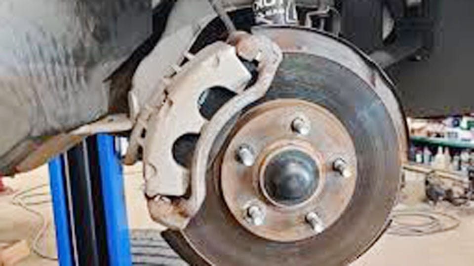 Why My Car Shaking When I Brake?