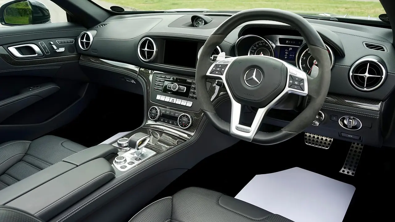 Should you use vinegar on leather car seats?